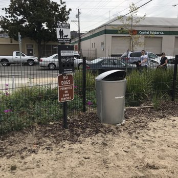 Truitt Bark Park - Trash can - Dog Parks Near Me - Sacramento, California Truitt Bark Park - Trash can - Dog Parks Near Me - Sacramento, California