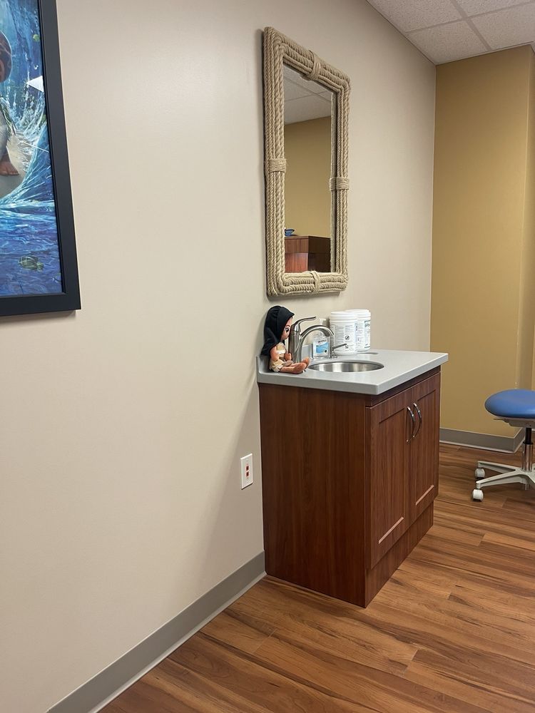 SANDERS PEDIATRIC DENTISTRY Updated October 2024 13590B N Meridian