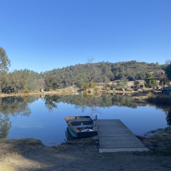 Eden Vale Inn - Beautiful Pond - Bed & Breakfast Near Me - Placerville, California