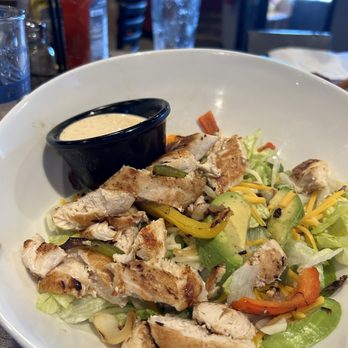 Georgia Mac's - Chicken Fajita salad w Baja dressing on the side. - Southern Near Me - Springfield, Missouri