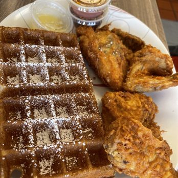 Hungry Fox - Best Chicken and Waffle Breakfast - Breakfast & Brunch Near Me - North Hollywood, California Hungry Fox - Best Chicken and Waffle Breakfast - Breakfast & Brunch Near Me - North Hollywood, California