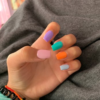 Glossi Nail Bar - Awesome nails!! I'm so in love with them - Nail Salons Near Me - Colma, California