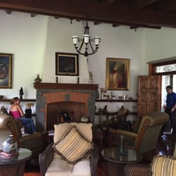 La Buena Vibra - Lobby