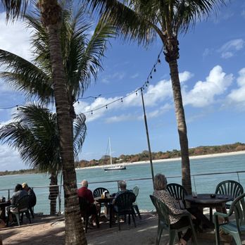 Square Grouper Tiki Bar - Tiki Bars Near Me - Fort Pierce, Florida