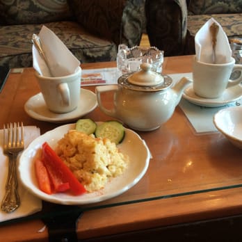Crazy Wisdom Bookstore - Truffle Mac and cheese with tea - Bookstores Near Me - Ann Arbor, Michigan