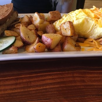 Hidden Cuisine - Garden omelette ! Best potatoes ever! - Breakfast & Brunch Near Me - Moab, Utah Hidden Cuisine - Garden omelette ! Best potatoes ever! - Breakfast & Brunch Near Me - Moab, Utah
