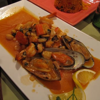 Merengue Restaurant - Combinación de Mariscos al Gusto $19 11/2012 - Latin American Near Me - Boston, Massachusetts