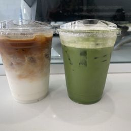 Damo latte and matcha cream top Damo latte and matcha cream top
