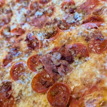 Fast Friends Beer - Meat pizza - Breweries Near Me - Austin, Texas