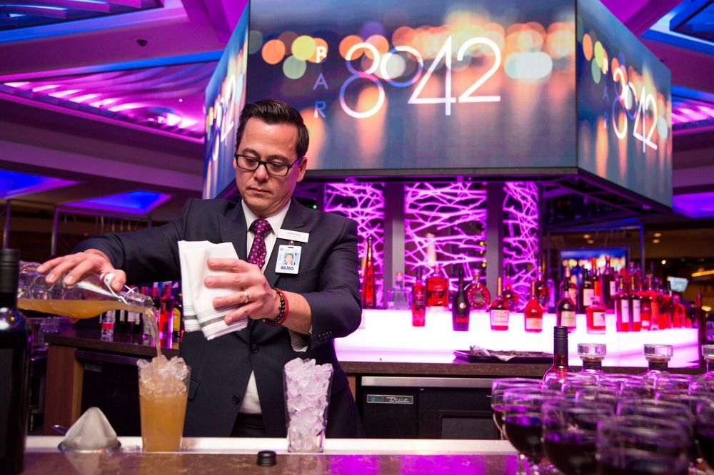 Bar 8042 Logo