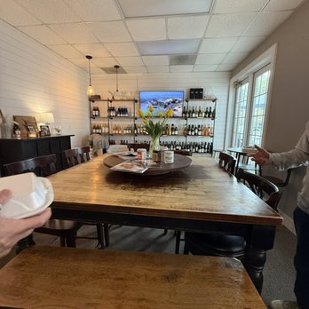 Lake Norman Cottage - Tapas/Small Plates Near Me - Davidson, North Carolina Lake Norman Cottage - Tapas/Small Plates Near Me - Davidson, North Carolina