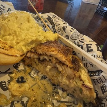 Jerry’s Dockside Bar & Grill - New American Near Me - Gibsonton, Florida