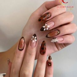 Classy Nails By Le