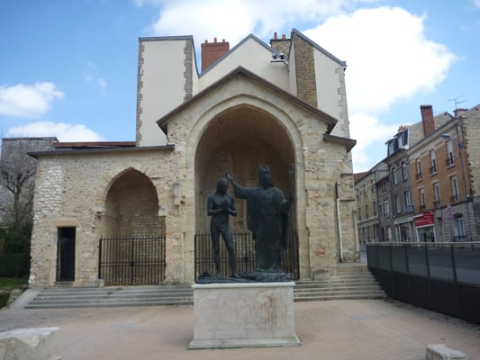 Basilique Saint-Remi by null