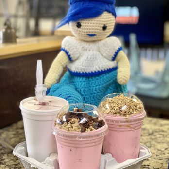 El Lounge - a crocheted doll and two cups of ice cream - Ice Cream & Frozen Yogurt Near Me - Lexington, Kentucky El Lounge - a crocheted doll and two cups of ice cream - Ice Cream & Frozen Yogurt Near Me - Lexington, Kentucky