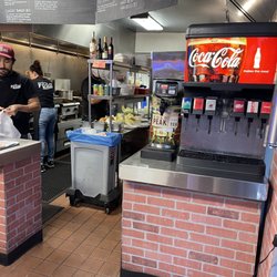 Santa Barbara Food Connection - Busy Santa Barbara burger week Front counter and view of the grill