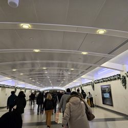 Grand Central Madison - Ready for the holidays... Christmas decorations