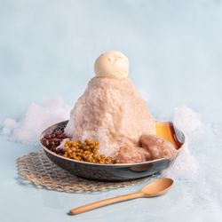 Meet Fresh - Taro Paste Volcano Shaved Ice