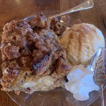 Trailhead Public House & Eatery - Bread Pudding - Burgers Near Me - Moab, Utah Trailhead Public House & Eatery - Bread Pudding - Burgers Near Me - Moab, Utah