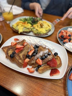 Carnegie Diner & Cafe by null