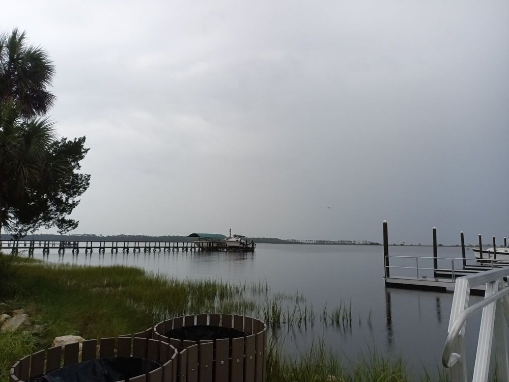 ROCK LANDING FLOATING DOCK & MARINA 99 Floating Dock Way, Panacea, FL