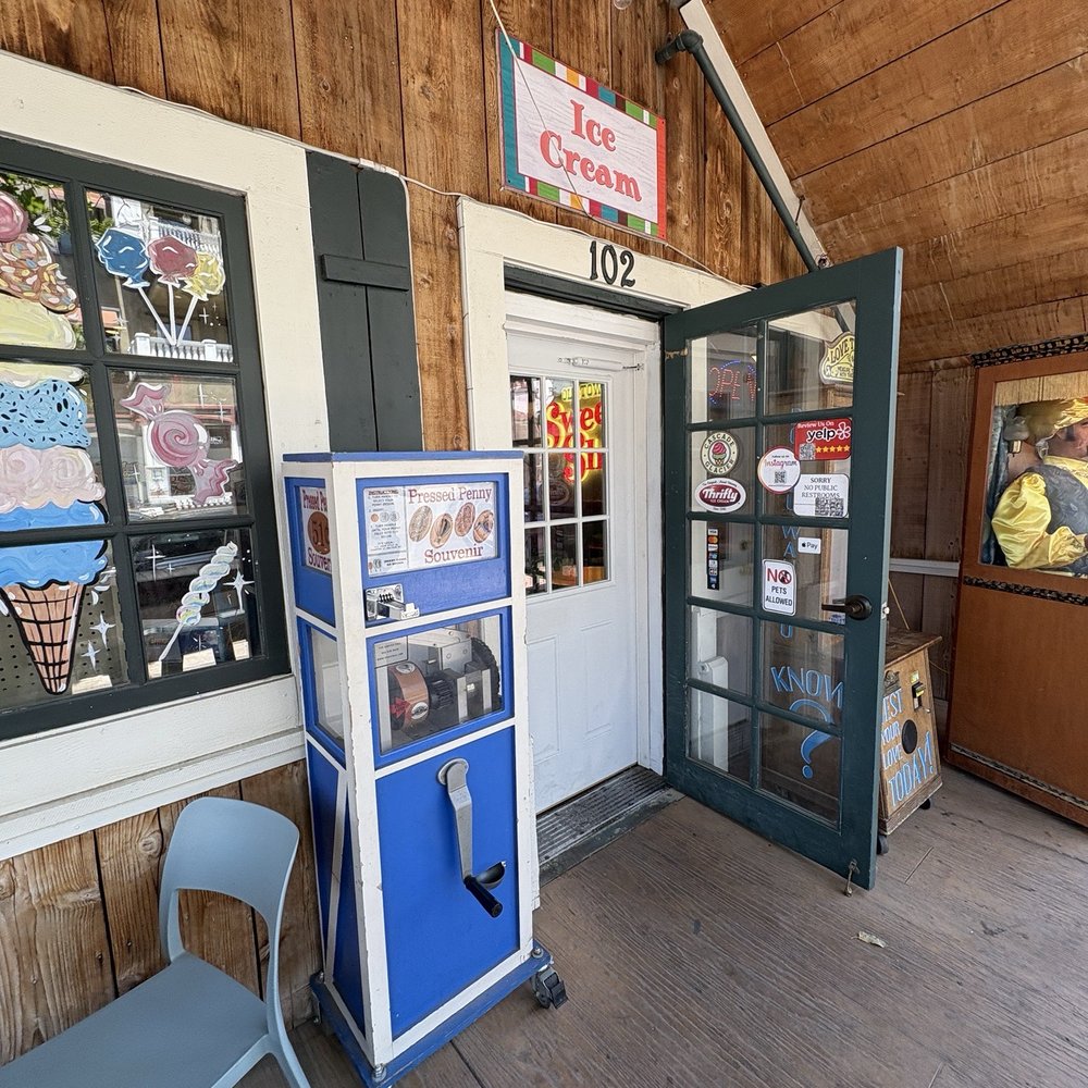 Old Town Sweet Shop - Outside - Candy Stores Near Me - Temecula, California