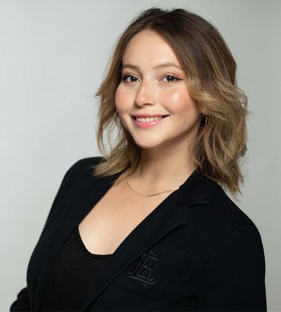 VALERIA LEAL MACDONALD REALTY Updated September 2024 Contact