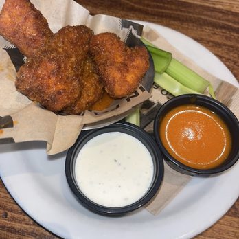Chicago Fire - Chicago Fire (Downtown Sacramento, CA): Boneless Wings 4pcs - Pizza Near Me - Sacramento, California Chicago Fire - Chicago Fire (Downtown Sacramento, CA): Boneless Wings 4pcs - Pizza Near Me - Sacramento, California