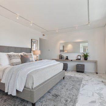 Michelle Long - Compass Real Estate - Bedroom 1170 Sacramento #10A - Real Estate Agents Near Me - San Francisco, California Michelle Long - Compass Real Estate - Bedroom 1170 Sacramento #10A - Real Estate Agents Near Me - San Francisco, California