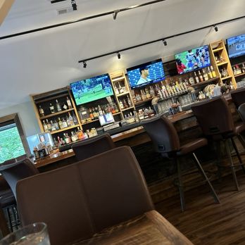 Southern Craft BBQ - Bar area Lots of bourbon - Southern Near Me - Greeneville, Tennessee Southern Craft BBQ - Bar area Lots of bourbon - Southern Near Me - Greeneville, Tennessee