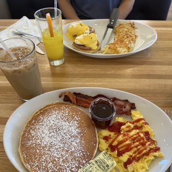 Scrambled - 2x2x2, Traditional Benny, Iced Latte, Screwdriver - Breakfast & Brunch Near Me - Henderson, Nevada Scrambled - 2x2x2, Traditional Benny, Iced Latte, Screwdriver - Breakfast & Brunch Near Me - Henderson, Nevada