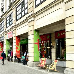 AMPELMANN - Main store on Unter den Linden