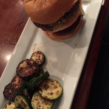 Ruby Tuesday - Burgers Near Me - Barboursville, West Virginia
