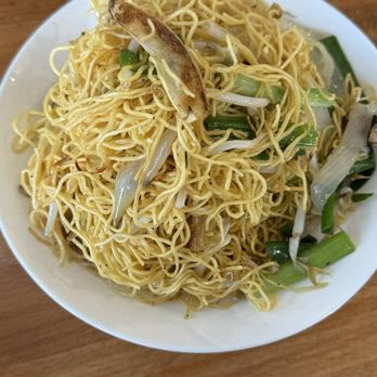 Yuan Wonton - Garlic noodles - Food Trucks Near Me - Denver, Colorado