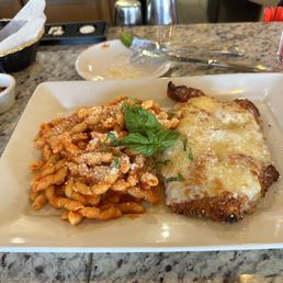Chicken parm  Chicken asparagus Alfredo  Bread roll Pizza