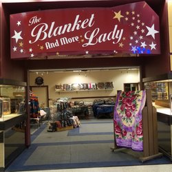 The Blanket Lady - Entrance to the mall store