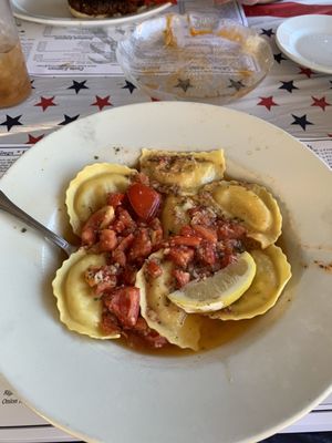 Abbey's Restaurant & Lounge by null