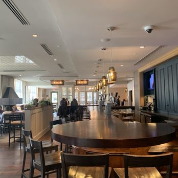 Broad Table Tavern - Dining room - Bars Near Me - Swarthmore, Pennsylvania Broad Table Tavern - Dining room - Bars Near Me - Swarthmore, Pennsylvania