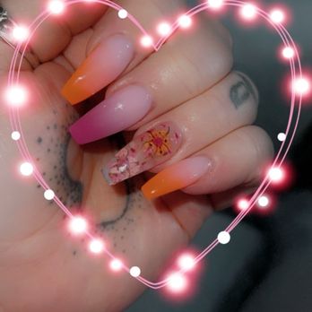 LA Nails Day Spa - Flowers - Nail Salons Near Me - Reading, Pennsylvania