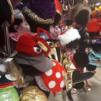 Freaky Findz - Hats galore! - Gift Shops Near Me - New Braunfels, Texas