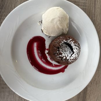 Roy's Ko Olina - To die for chocolate soufflé - Asian Fusion Near Me - Kapolei, Hawaii Roy's Ko Olina - To die for chocolate soufflé - Asian Fusion Near Me - Kapolei, Hawaii
