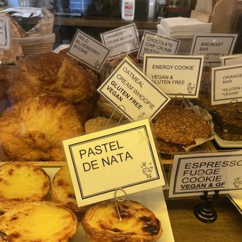 Slimak - Pastries near counter - Coffee & Tea Near Me - Brooklyn, New York
