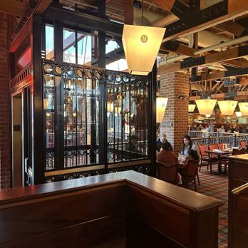 Mike's American - American Near Me - Springfield, Virginia