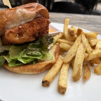 Roe Seafood Restaurant - Fish burger - Seafood Near Me - Long Beach, California Roe Seafood Restaurant - Fish burger - Seafood Near Me - Long Beach, California