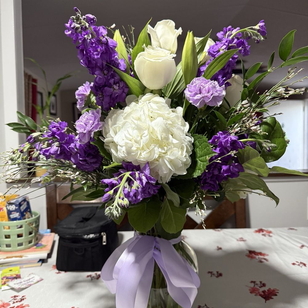 Flower Kingdom - Florists Near Me - Palm Beach Gardens, Florida