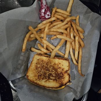 First Street Alehouse - Grilled cheese sandwich - Pubs Near Me - Livermore, California First Street Alehouse - Grilled cheese sandwich - Pubs Near Me - Livermore, California