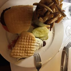 BK Sweeney's Uptown Grille - Tuscan Chicken Panini and Fries - Awesome!