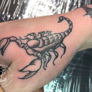 Katy Newport - Handtattoo Skorpion Katy Newport Tattoo Bamberg - Tattoo Near Me - Bamberg, BY Katy Newport - Handtattoo Skorpion Katy Newport Tattoo Bamberg - Tattoo Near Me - Bamberg, BY