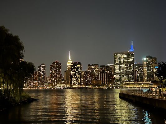 Hunter's Point South Park by null