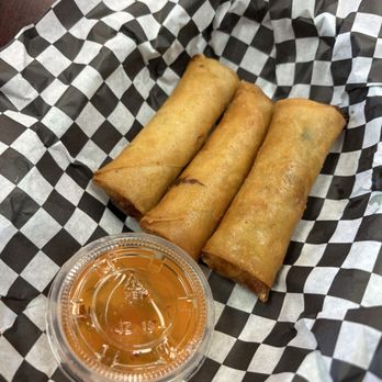 Chai Thai-Lao - Pork egg rolls (3) - Thai Near Me - Baton Rouge, Louisiana